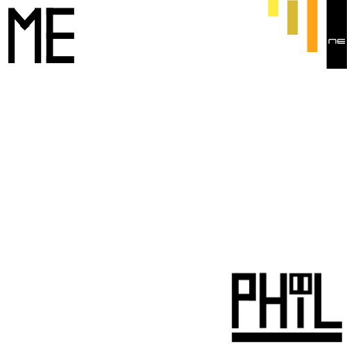 Image carré toute blanche où il y a l'inscription 'ME' en haut à gauche et 'PHIL' en bas à droite. En haut à droite, il y a des bandes colorées (or, orange, jaune et noir) qui forment un triangle.