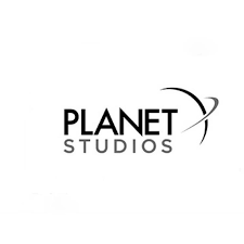 Inscription "Planet" en noir et il y a l'inscription "Studios" en gris. À droite, il y a 2 lignes.